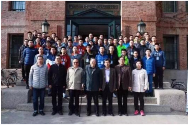 2019年第50届国际物理奥赛中国第一 5名选手全部斩获金牌!
